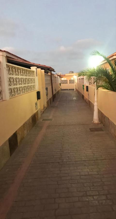 Ferienwohnung Casa Laura Caleta De Fuste Exterior foto